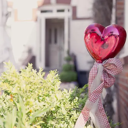 Heinsens Nocleg ze śniadaniem 3*