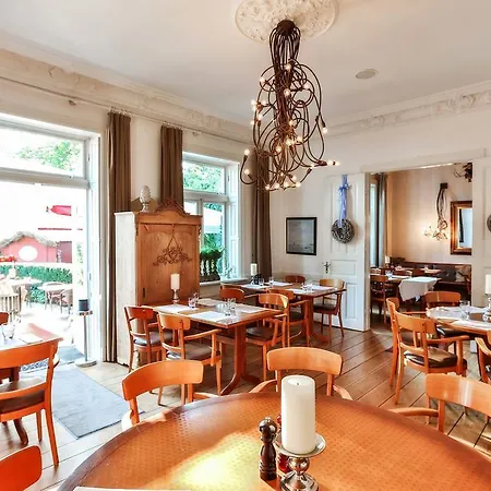 Nocleg ze śniadaniem Heinsens 3*